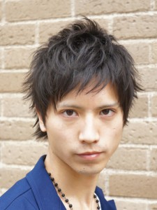 黒髪 バイト 大学生