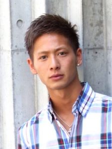 黒髪ベリーショート